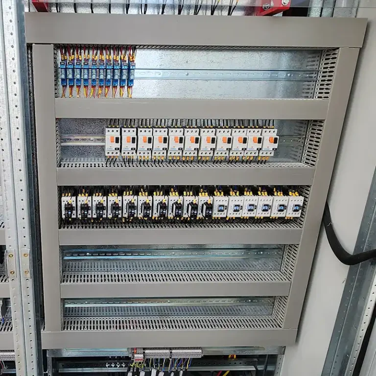 پروژه کنترل اقلیم گلخانه کرج تابلو برق